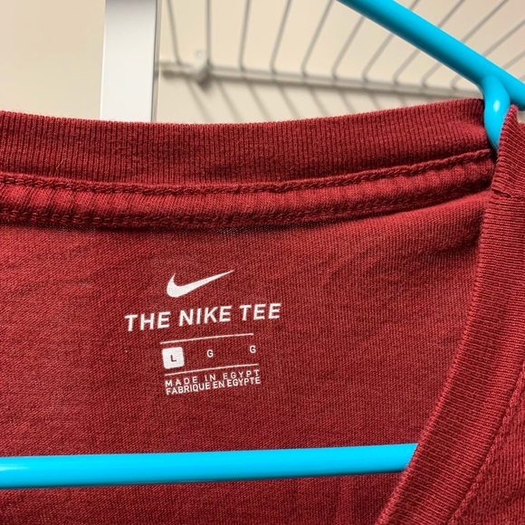 nike tee - Picture 2 of 3